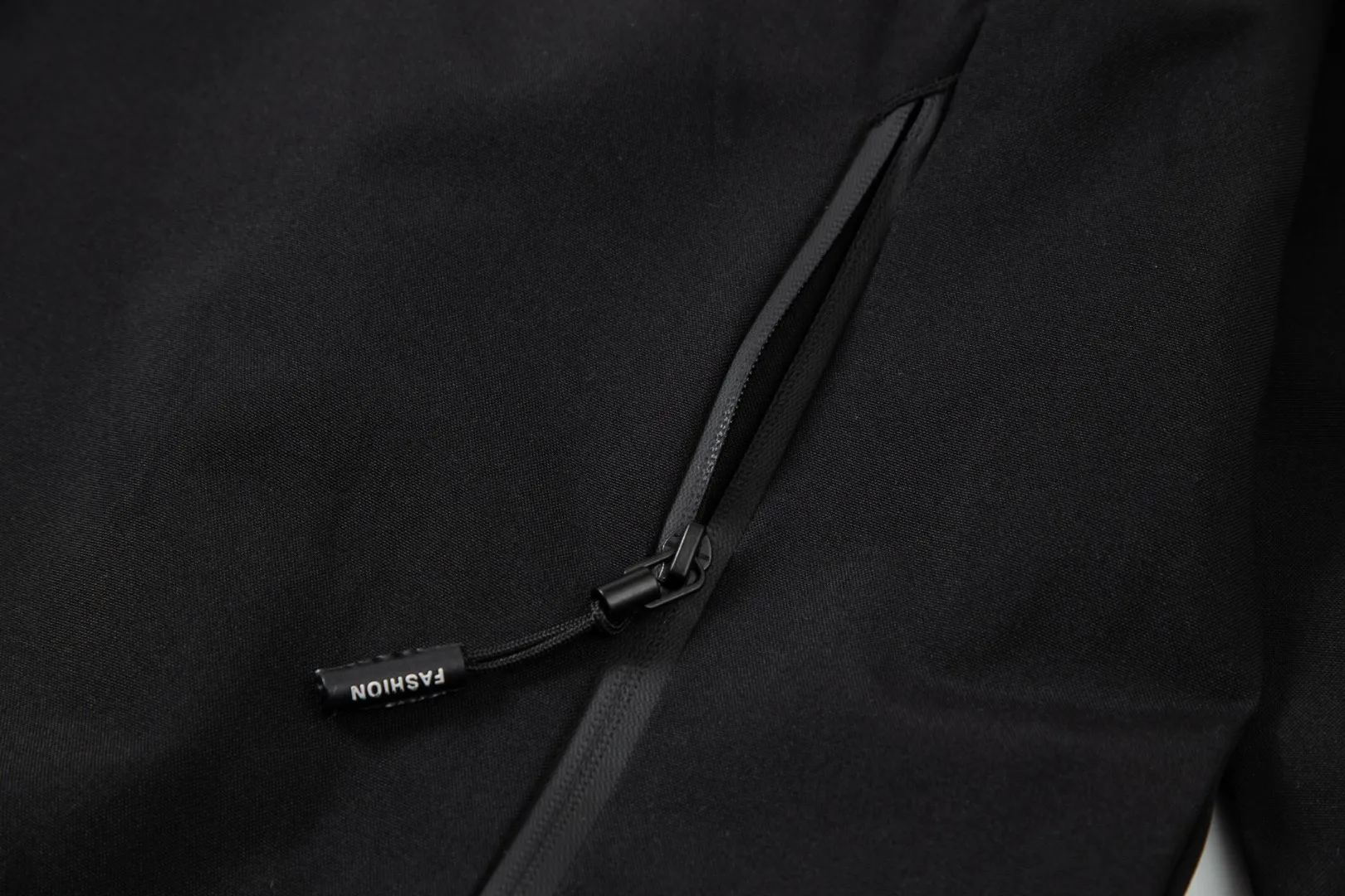 ARC'TERYX/ ! Quality ! 。 ! ， 、 Breathable，GORE-TEX Pro Wear-Resistant N X ， ，Breathable， ，Wear-Resistant，DWR （ ） ， ， ， ， Breathable ， ， Breathable ， ，Breathable ！ ， ！！！ : Black Sizes：L-4XL
